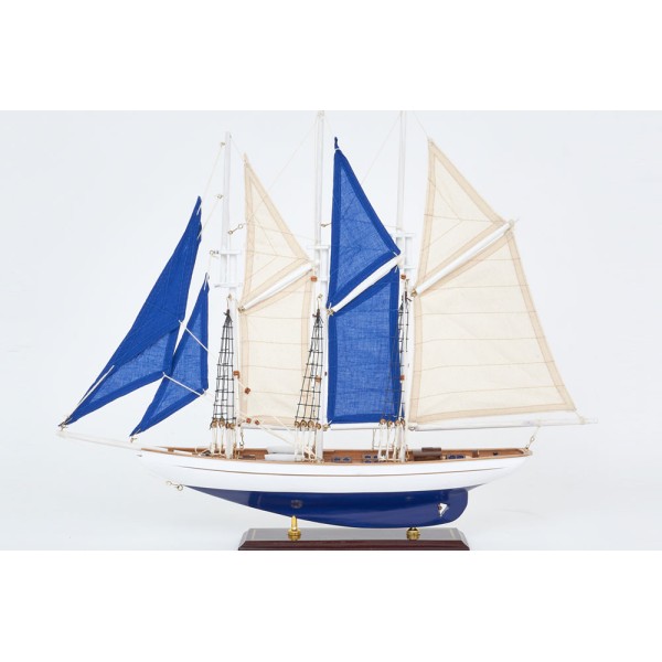 3 mast sailboat