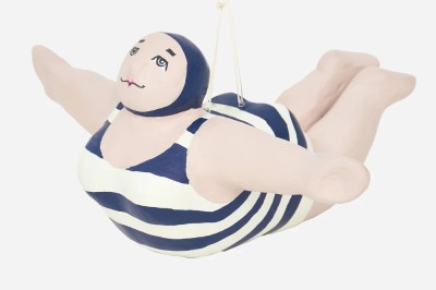 Figure d'une baigneuse