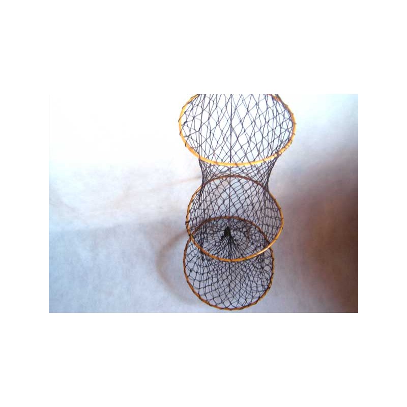 Pour usage ou décoration, 1 Nasse ancienne pour pêche petits