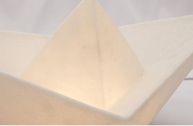 Lâmpada barquinho de papel