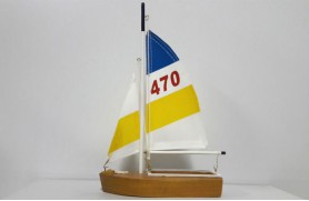 Sailing boat