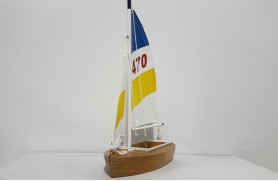 Sailing boat