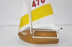 Sailing boat