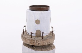 Lighthouse candleholder