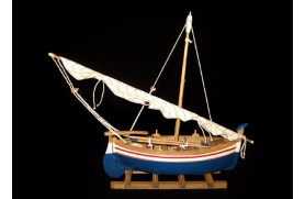 Sailing and rowing Llaüt