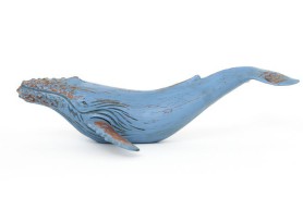 Baleia de madeira