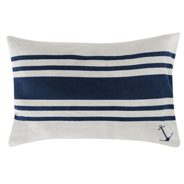 2 blue anchor cushions