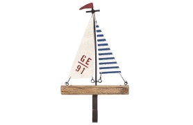 Sailboat hanger