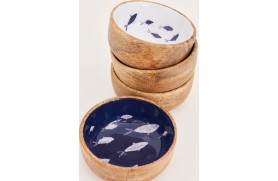 4 enamelled wooden bowls