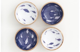 4 enamelled wooden bowls
