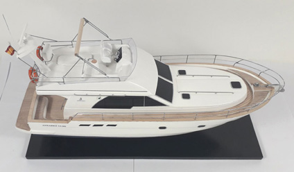 Beneteau Antares 13.8