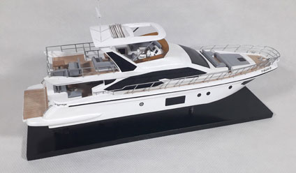 Azimut 66 fly