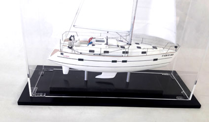 MODELO VELEIRO BENETEAU OCEANIS 411