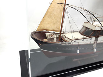 Maqueta barco pesca