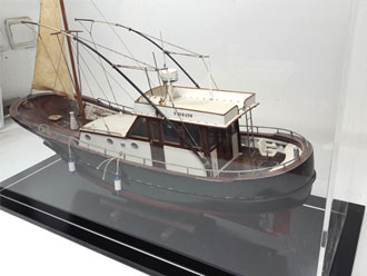 Maqueta barco de pesca