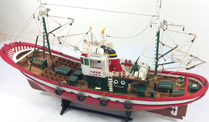 FISHING BOAT