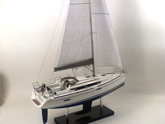 Sun Odyssey 379